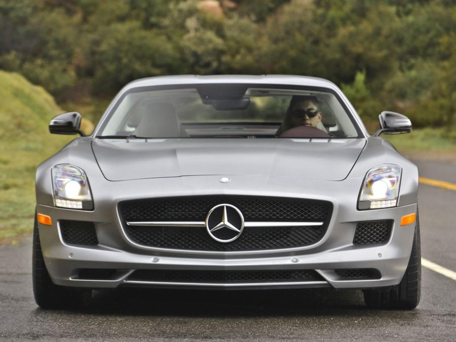  Mercedes-Benz SLS AMG GT 2012 года  (US) (фото 16 из 27)